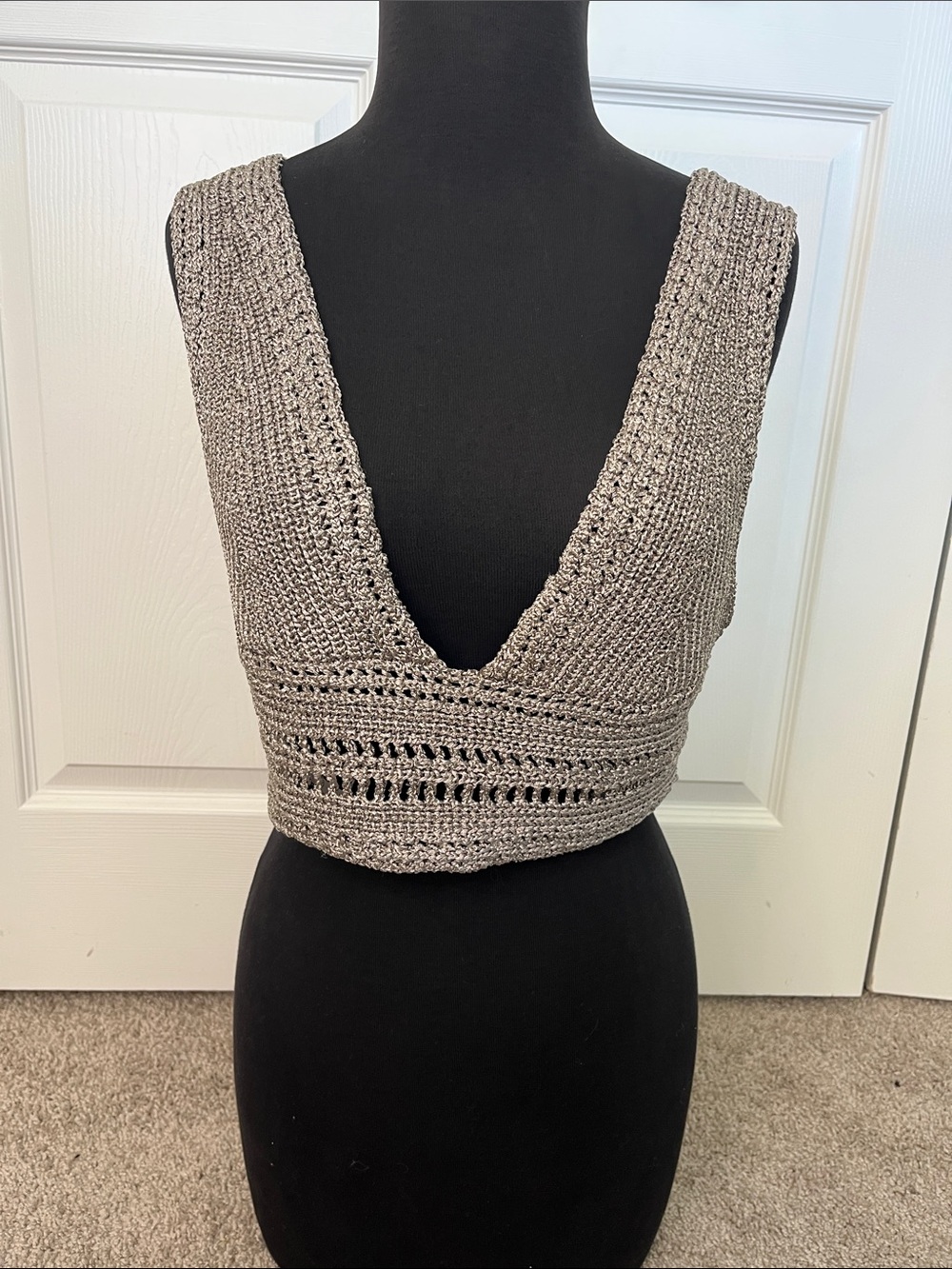IRO Wolfie Stretch Crochet V-Neck Crop Top Metallic Grey Silver Resort Large NWT